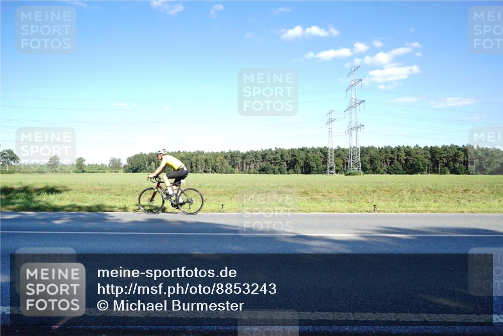 07.09.2025 - 19. Norderstedt Triathlon Michael Burmester http://msf.ph/oto/8853243 07.09.2025 16:00:20 Radfahren 516, 1412 meine-sportfotos.de