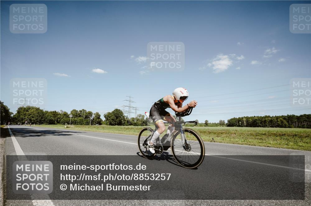 07.09.2025 - 19. Norderstedt Triathlon Michael Burmester http://msf.ph/oto/8853257 07.09.2025 14:43:35 Radfahren 911, 1503 meine-sportfotos.de