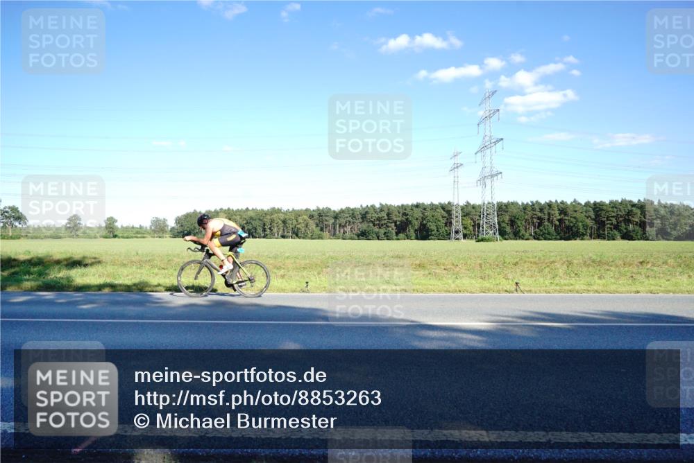 07.09.2025 - 19. Norderstedt Triathlon Michael Burmester http://msf.ph/oto/8853263 07.09.2025 16:00:30 Radfahren 1522, 1590 meine-sportfotos.de