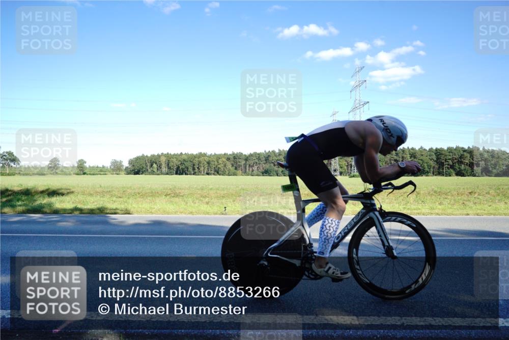 07.09.2025 - 19. Norderstedt Triathlon Michael Burmester http://msf.ph/oto/8853266 07.09.2025 16:00:31 Radfahren 1522, 1590 meine-sportfotos.de