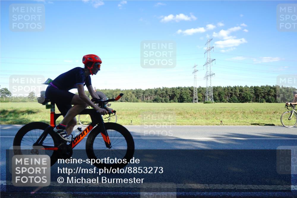 07.09.2025 - 19. Norderstedt Triathlon Michael Burmester http://msf.ph/oto/8853273 07.09.2025 16:00:35 Radfahren 528, 539, 1522, 1590, 1613 meine-sportfotos.de