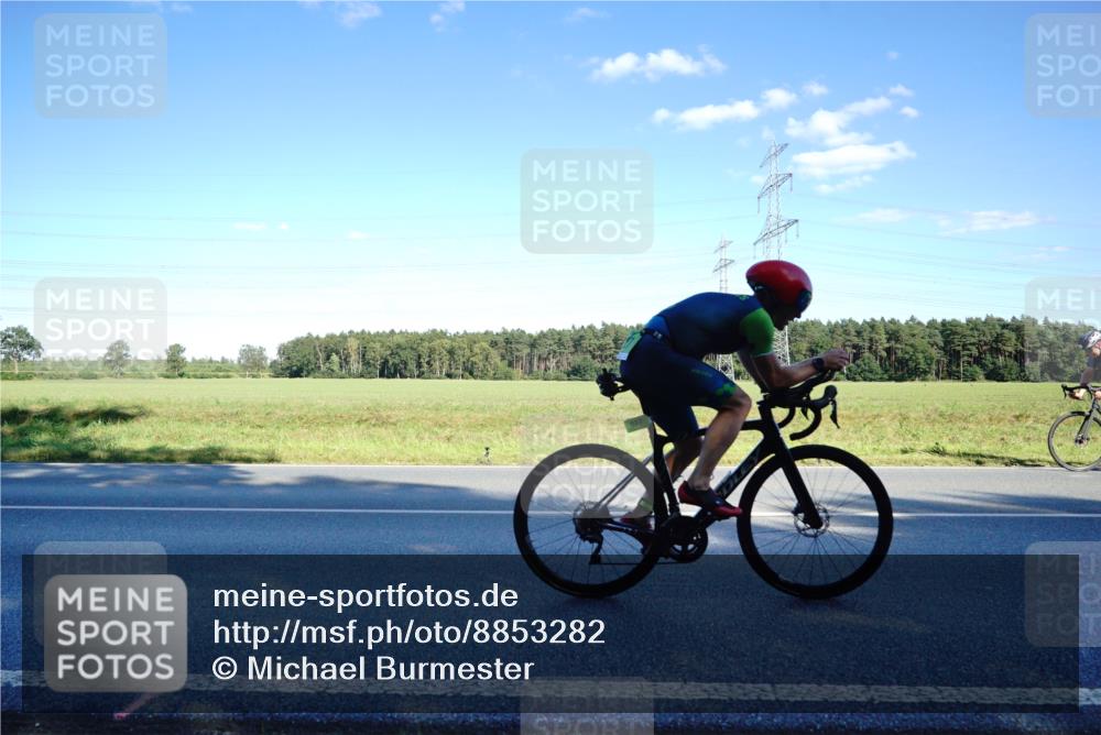 07.09.2025 - 19. Norderstedt Triathlon Michael Burmester http://msf.ph/oto/8853282 07.09.2025 16:00:39 Radfahren 527, 528, 539, 868, 1600, 1613 meine-sportfotos.de