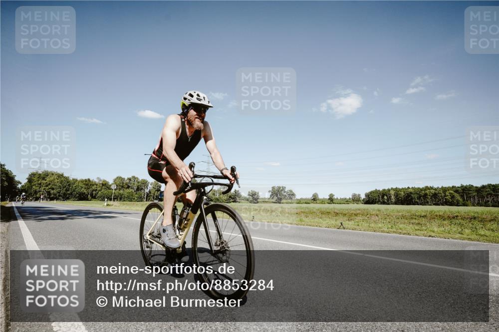 07.09.2025 - 19. Norderstedt Triathlon Michael Burmester http://msf.ph/oto/8853284 07.09.2025 14:44:00 Radfahren 395, 1005 meine-sportfotos.de