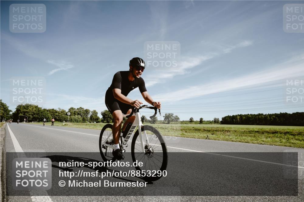 07.09.2025 - 19. Norderstedt Triathlon Michael Burmester http://msf.ph/oto/8853290 07.09.2025 11:47:21 Radfahren 191 meine-sportfotos.de
