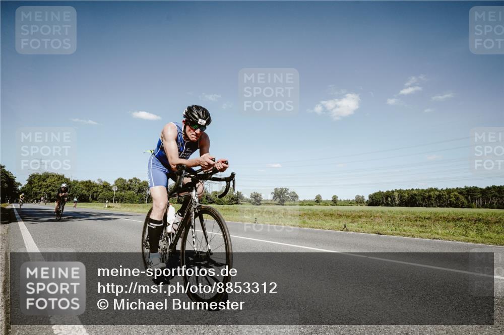07.09.2025 - 19. Norderstedt Triathlon Michael Burmester http://msf.ph/oto/8853312 07.09.2025 14:44:18 Radfahren 967, 1032, 1508 meine-sportfotos.de