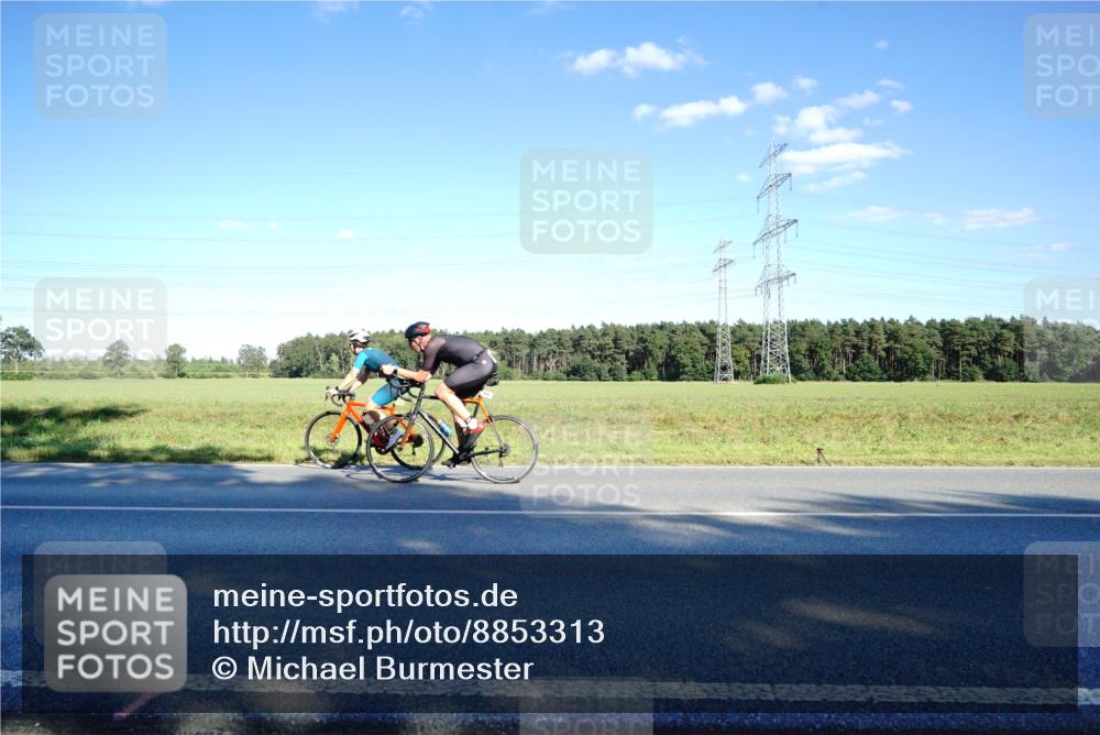 07.09.2025 - 19. Norderstedt Triathlon Michael Burmester http://msf.ph/oto/8853313 07.09.2025 16:00:58 Radfahren 416, 1105 meine-sportfotos.de