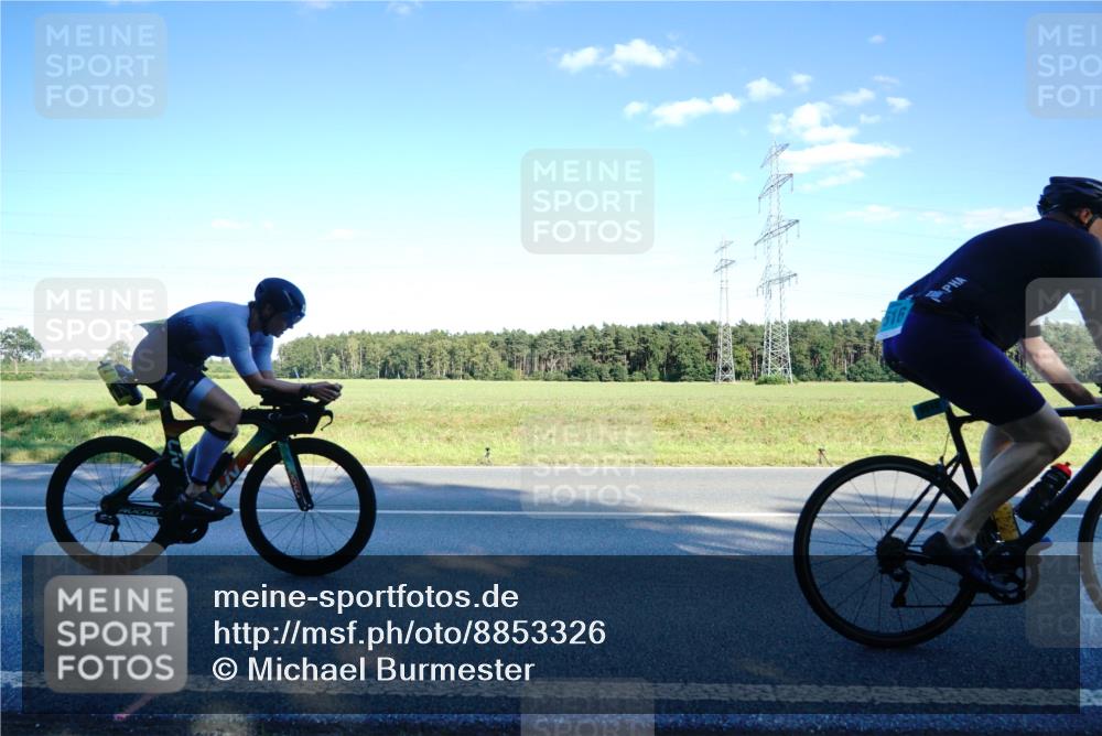 07.09.2025 - 19. Norderstedt Triathlon Michael Burmester http://msf.ph/oto/8853326 07.09.2025 16:01:08 Radfahren 540, 1068, 1516, 1530 meine-sportfotos.de