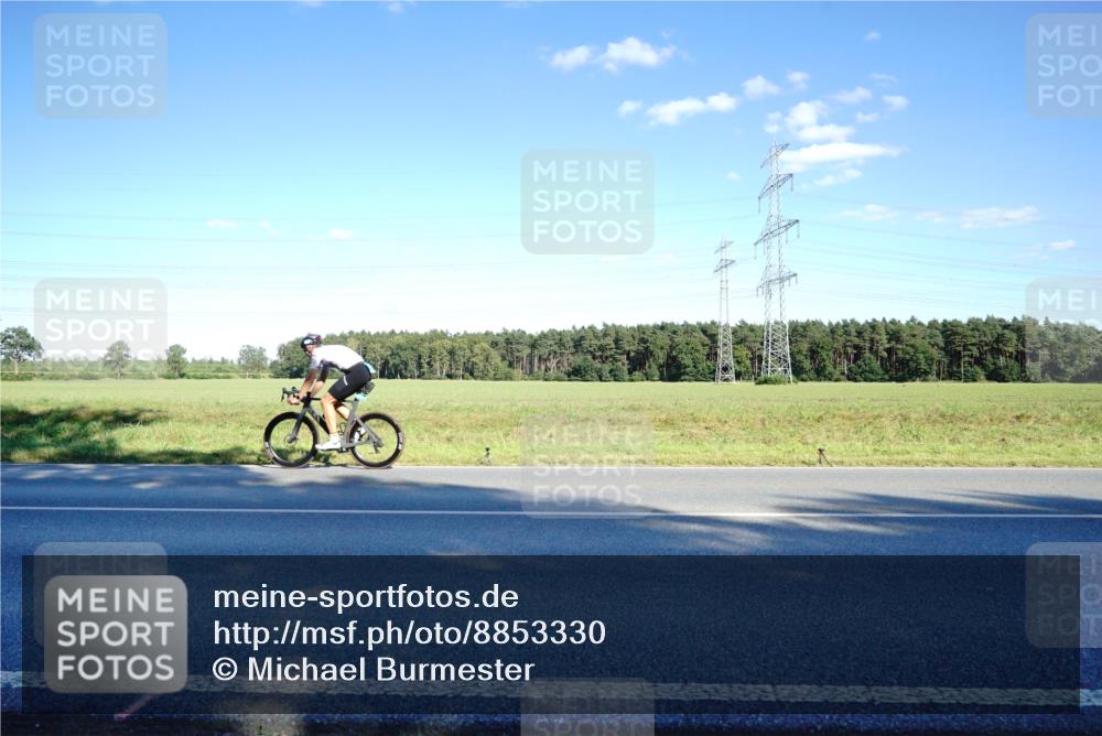 07.09.2025 - 19. Norderstedt Triathlon Michael Burmester http://msf.ph/oto/8853330 07.09.2025 16:01:14 Radfahren 540, 1606 meine-sportfotos.de