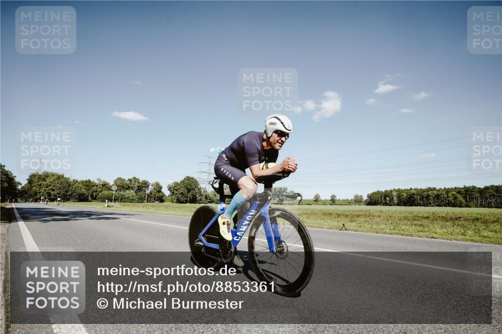 07.09.2025 - 19. Norderstedt Triathlon Michael Burmester http://msf.ph/oto/8853361 07.09.2025 14:45:01 Radfahren 369, 438 meine-sportfotos.de