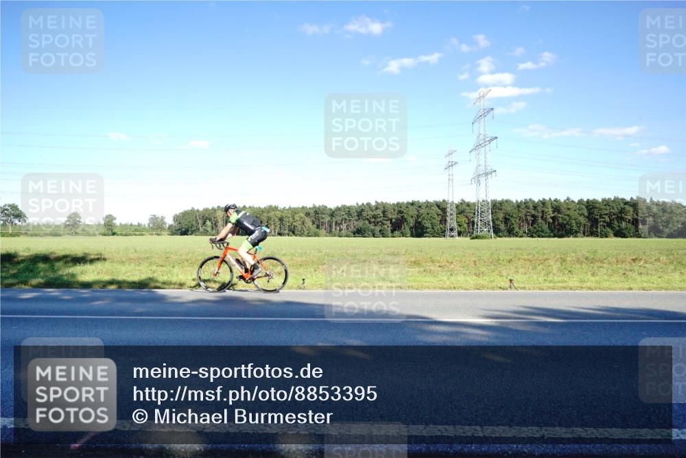 07.09.2025 - 19. Norderstedt Triathlon Michael Burmester http://msf.ph/oto/8853395 07.09.2025 16:01:52 Radfahren 538, 934, 947, 1474 meine-sportfotos.de