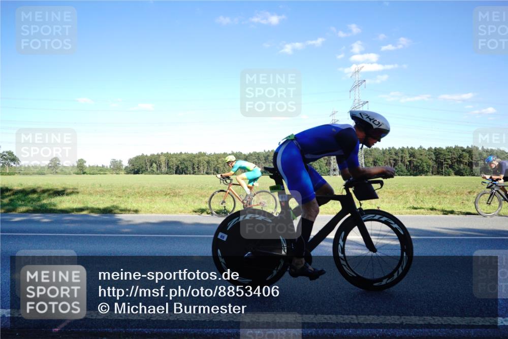 07.09.2025 - 19. Norderstedt Triathlon Michael Burmester http://msf.ph/oto/8853406 07.09.2025 16:02:00 Radfahren 1565, 1570 meine-sportfotos.de
