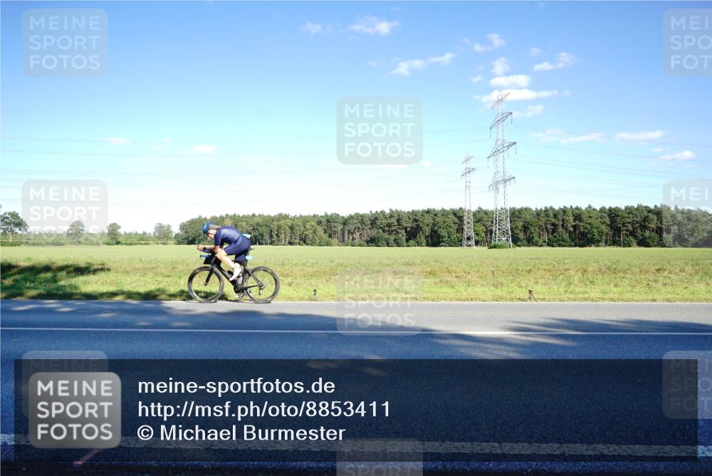 07.09.2025 - 19. Norderstedt Triathlon Michael Burmester http://msf.ph/oto/8853411 07.09.2025 16:02:01 Radfahren 1565, 1570, 1610 meine-sportfotos.de