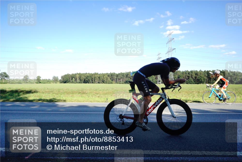 07.09.2025 - 19. Norderstedt Triathlon Michael Burmester http://msf.ph/oto/8853413 07.09.2025 16:02:03 Radfahren 512, 550, 944, 1565, 1610 meine-sportfotos.de