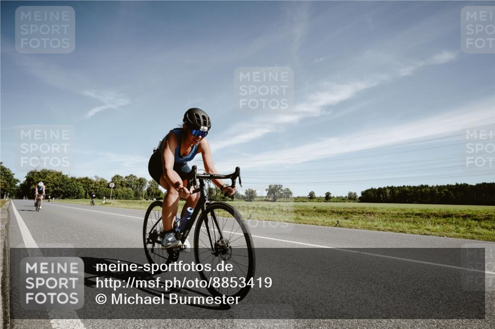 07.09.2025 - 19. Norderstedt Triathlon Michael Burmester http://msf.ph/oto/8853419 07.09.2025 11:48:55 Radfahren 793, 845, 1267 meine-sportfotos.de