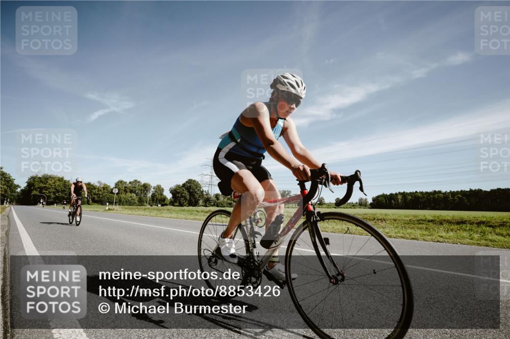07.09.2025 - 19. Norderstedt Triathlon Michael Burmester http://msf.ph/oto/8853426 07.09.2025 11:48:57 Radfahren 793, 845, 1267 meine-sportfotos.de