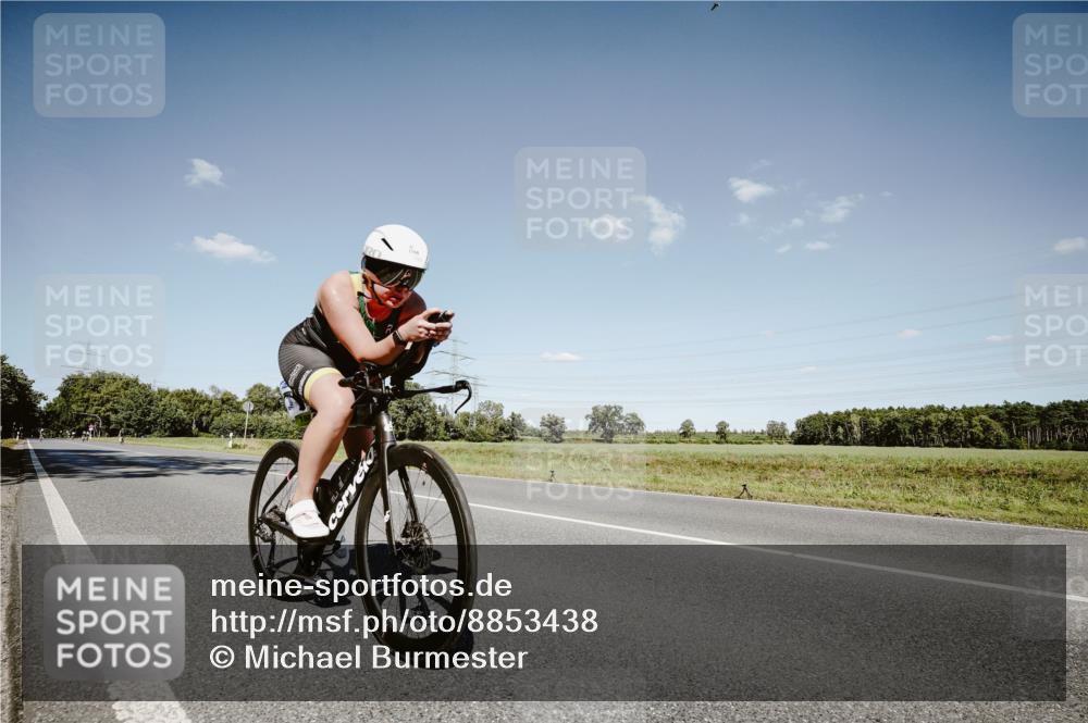 07.09.2025 - 19. Norderstedt Triathlon Michael Burmester http://msf.ph/oto/8853438 07.09.2025 14:46:09 Radfahren 477, 1504 meine-sportfotos.de