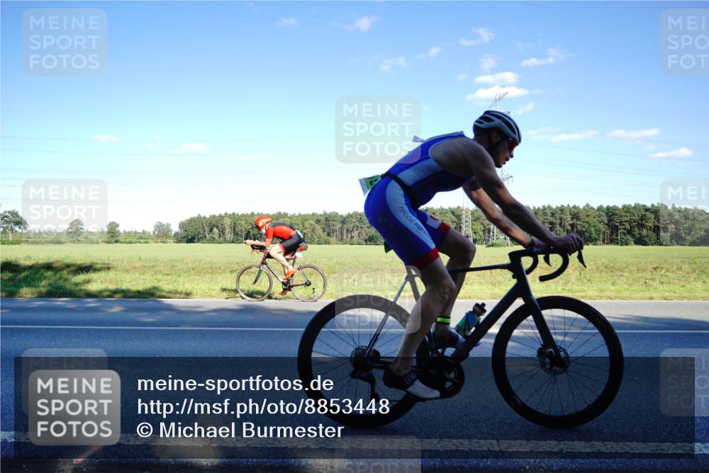07.09.2025 - 19. Norderstedt Triathlon Michael Burmester http://msf.ph/oto/8853448 07.09.2025 16:02:23 Radfahren 431, 1060, 1076, 1587, 1595 meine-sportfotos.de