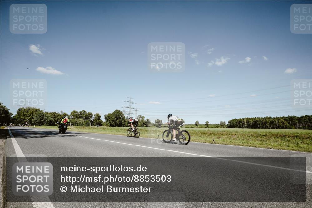 07.09.2025 - 19. Norderstedt Triathlon Michael Burmester http://msf.ph/oto/8853503 07.09.2025 14:47:08 Radfahren 1480 meine-sportfotos.de