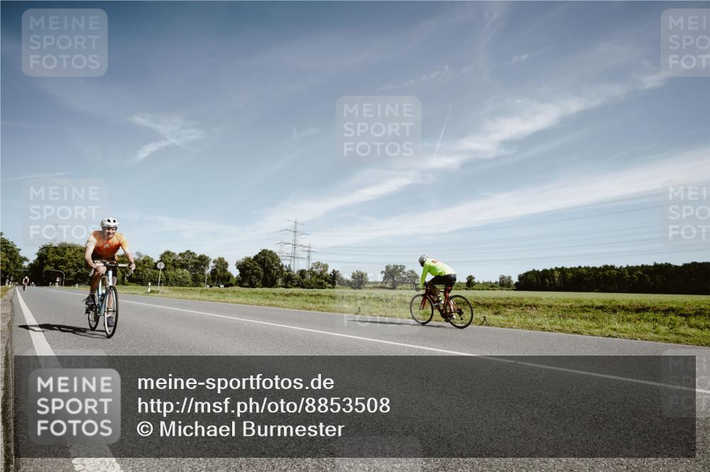 07.09.2025 - 19. Norderstedt Triathlon Michael Burmester http://msf.ph/oto/8853508 07.09.2025 11:50:41 Radfahren 149 meine-sportfotos.de