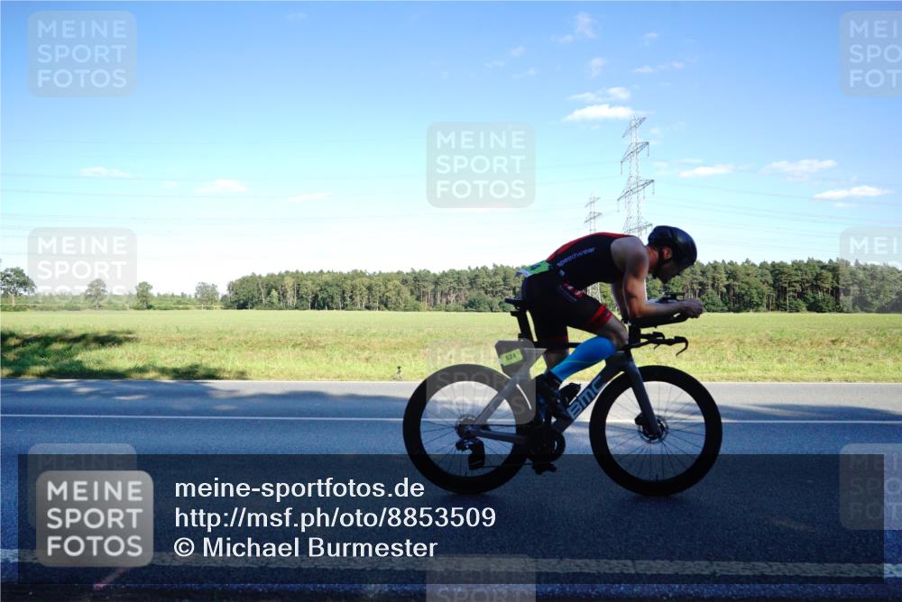 07.09.2025 - 19. Norderstedt Triathlon Michael Burmester http://msf.ph/oto/8853509 07.09.2025 16:03:10 Radfahren 524, 1069, 1545 meine-sportfotos.de