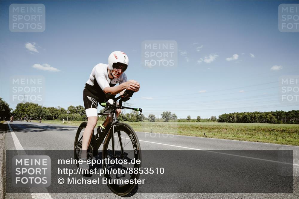 07.09.2025 - 19. Norderstedt Triathlon Michael Burmester http://msf.ph/oto/8853510 07.09.2025 14:47:15 Radfahren 361 meine-sportfotos.de
