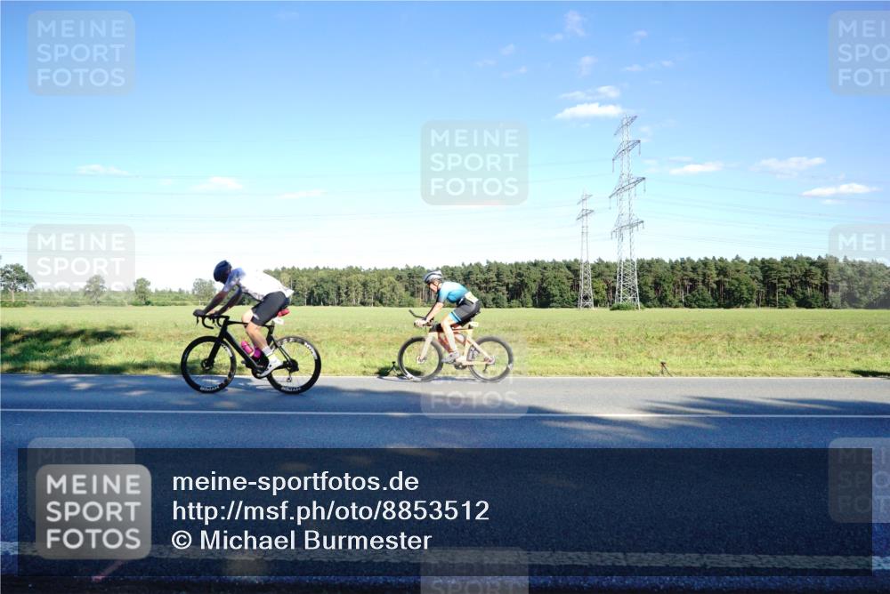 07.09.2025 - 19. Norderstedt Triathlon Michael Burmester http://msf.ph/oto/8853512 07.09.2025 16:03:13 Radfahren 524, 1069, 1582 meine-sportfotos.de