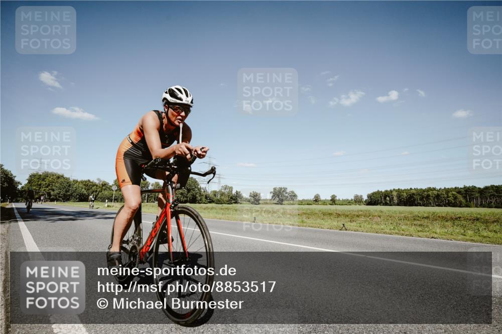 07.09.2025 - 19. Norderstedt Triathlon Michael Burmester http://msf.ph/oto/8853517 07.09.2025 14:47:20 Radfahren 455, 458 meine-sportfotos.de