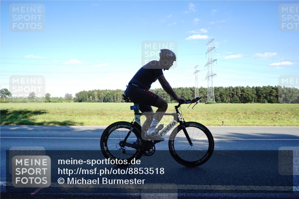 07.09.2025 - 19. Norderstedt Triathlon Michael Burmester http://msf.ph/oto/8853518 07.09.2025 16:03:17 Radfahren 1442, 1582 meine-sportfotos.de