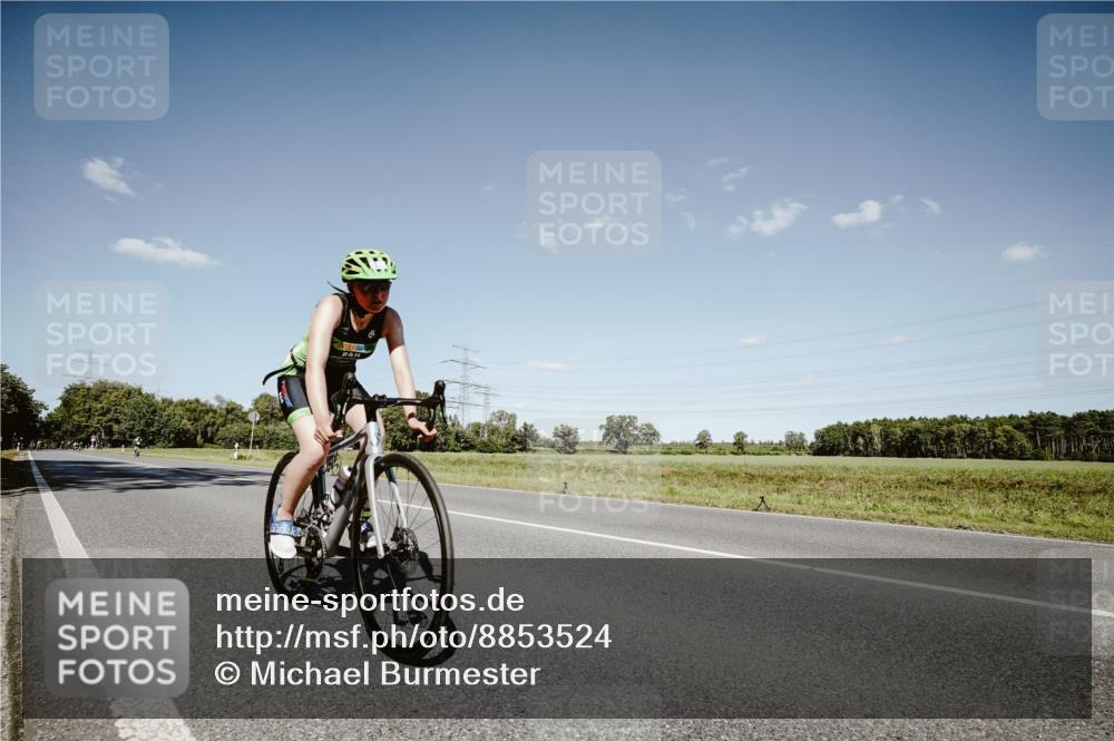 07.09.2025 - 19. Norderstedt Triathlon Michael Burmester http://msf.ph/oto/8853524 07.09.2025 14:47:22 Radfahren 455, 458 meine-sportfotos.de