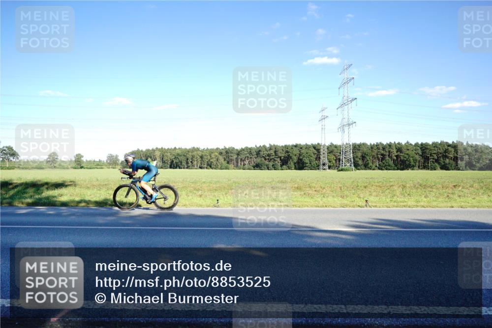 07.09.2025 - 19. Norderstedt Triathlon Michael Burmester http://msf.ph/oto/8853525 07.09.2025 16:03:24 Radfahren 497, 1625 meine-sportfotos.de
