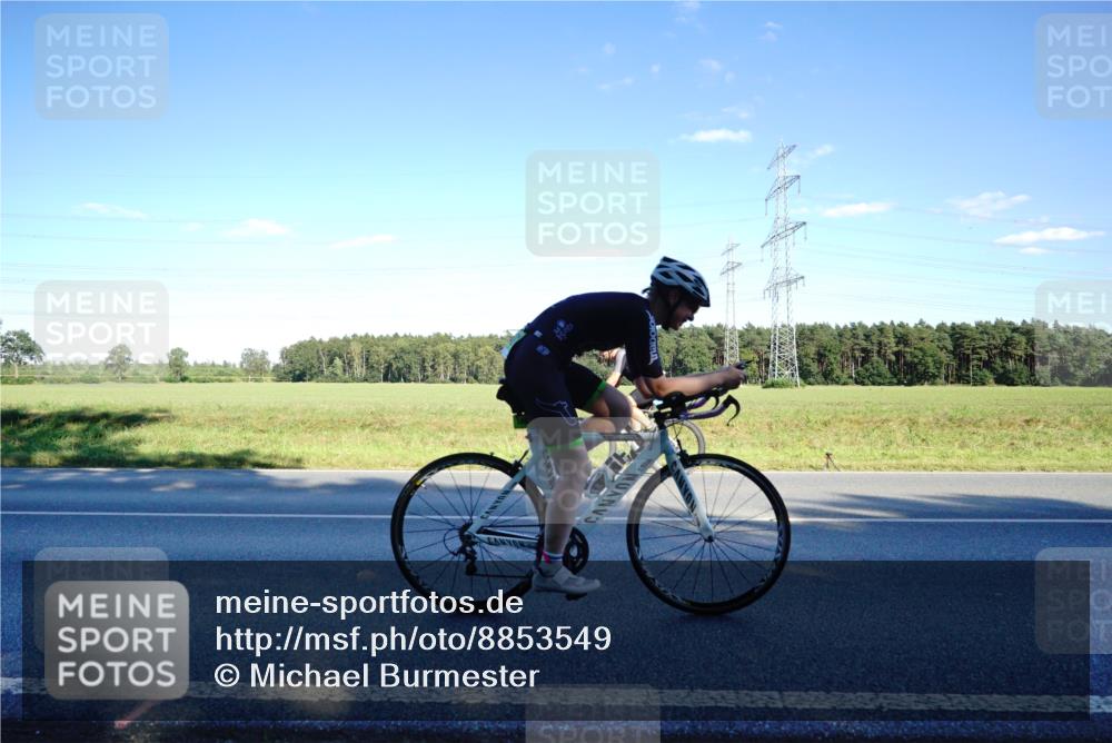 07.09.2025 - 19. Norderstedt Triathlon Michael Burmester http://msf.ph/oto/8853549 07.09.2025 16:03:41 Radfahren 507, 519, 542, 1049, 1058, 1074, 1087, 1088, 1586 meine-sportfotos.de