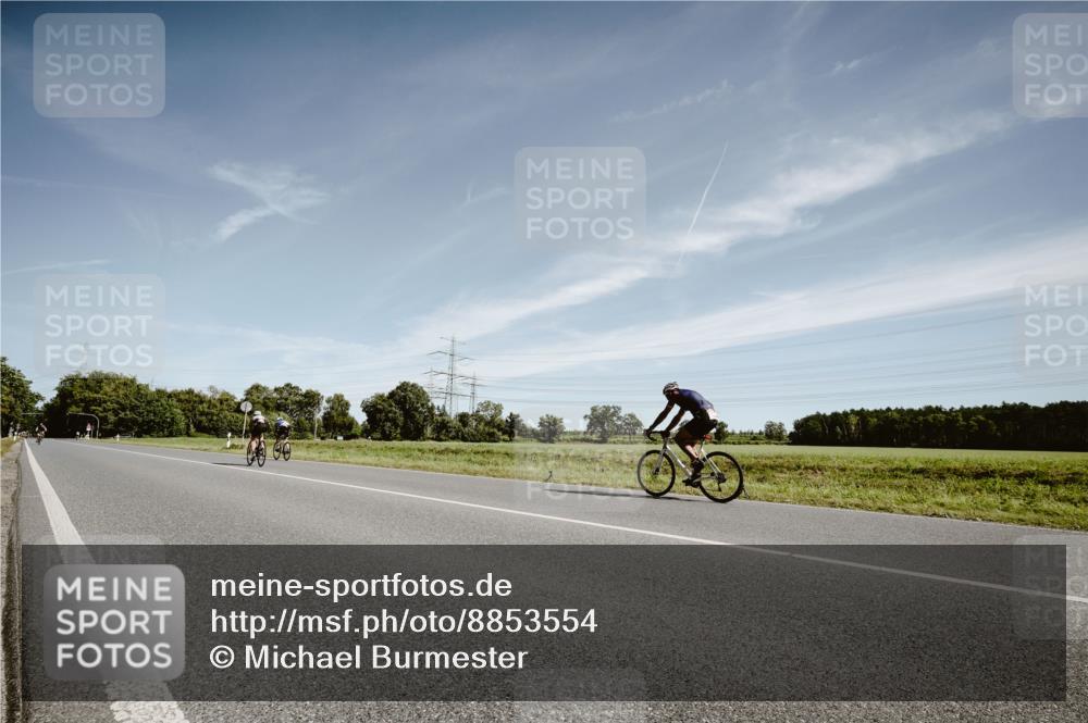 07.09.2025 - 19. Norderstedt Triathlon Michael Burmester http://msf.ph/oto/8853554 07.09.2025 11:51:26 Radfahren  meine-sportfotos.de