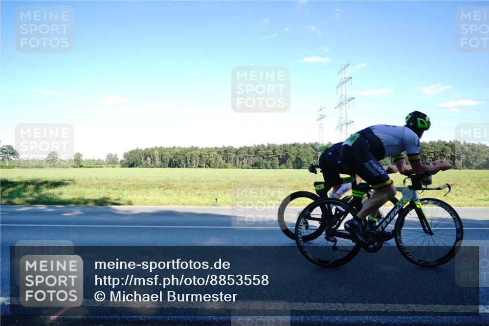 07.09.2025 - 19. Norderstedt Triathlon Michael Burmester http://msf.ph/oto/8853558 07.09.2025 16:03:44 Radfahren 415, 505, 507, 519, 542, 1049, 1058, 1087, 1088, 1537, 1584, 1586 meine-sportfotos.de