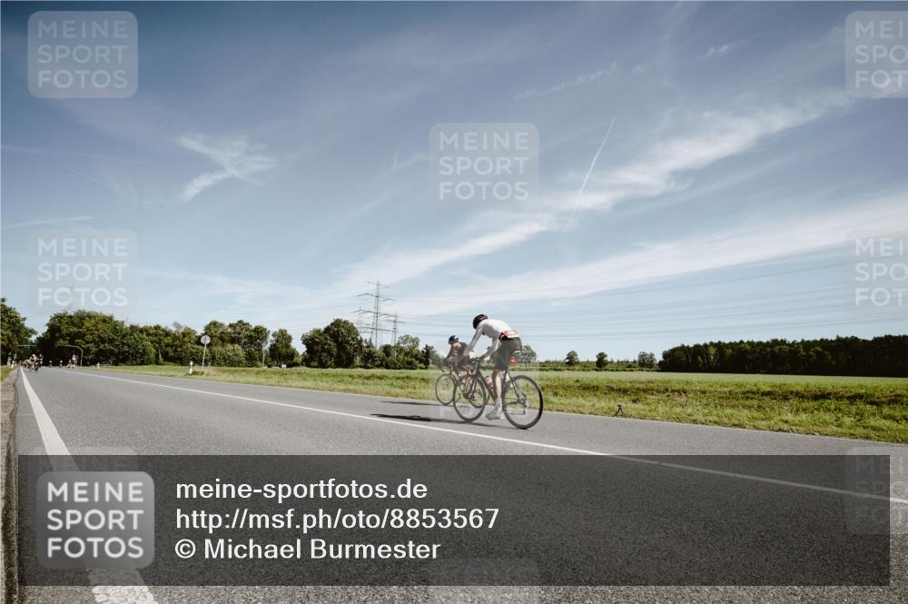 07.09.2025 - 19. Norderstedt Triathlon Michael Burmester http://msf.ph/oto/8853567 07.09.2025 11:51:37 Radfahren  meine-sportfotos.de