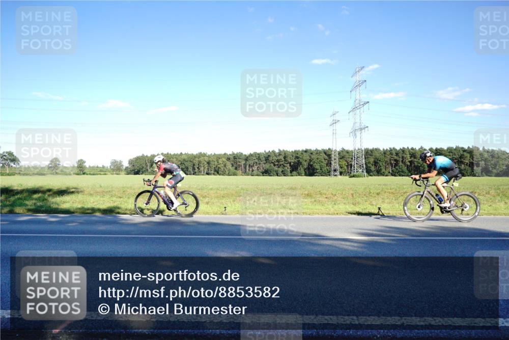 07.09.2025 - 19. Norderstedt Triathlon Michael Burmester http://msf.ph/oto/8853582 07.09.2025 16:03:56 Radfahren 1554, 1614 meine-sportfotos.de
