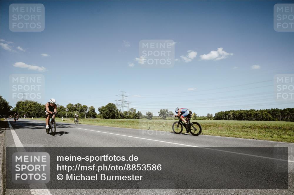 07.09.2025 - 19. Norderstedt Triathlon Michael Burmester http://msf.ph/oto/8853586 07.09.2025 14:48:19 Radfahren 469, 475, 1002 meine-sportfotos.de