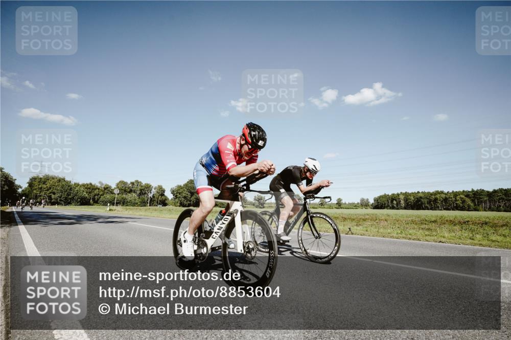 07.09.2025 - 19. Norderstedt Triathlon Michael Burmester http://msf.ph/oto/8853604 07.09.2025 14:48:28 Radfahren 457, 472, 1019 meine-sportfotos.de