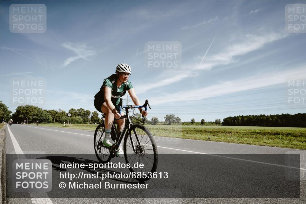 07.09.2025 - 19. Norderstedt Triathlon Michael Burmester http://msf.ph/oto/8853613 07.09.2025 11:52:12 Radfahren 720 meine-sportfotos.de