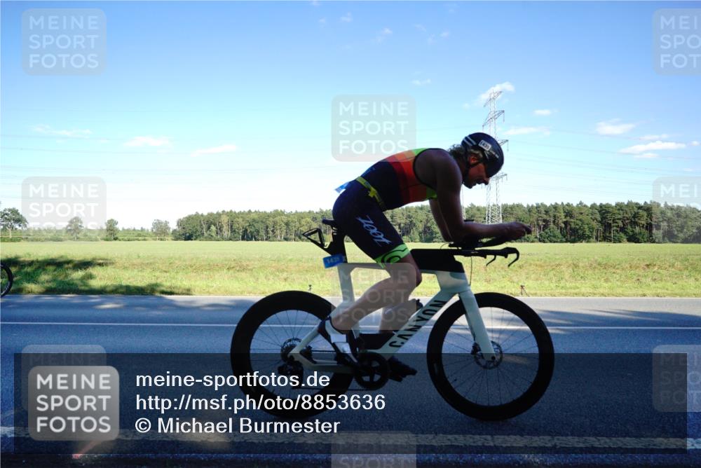 07.09.2025 - 19. Norderstedt Triathlon Michael Burmester http://msf.ph/oto/8853636 07.09.2025 16:04:29 Radfahren 493, 544, 870, 1435, 1464 meine-sportfotos.de