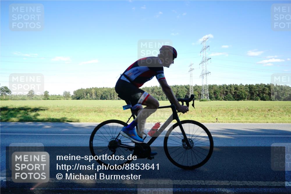 07.09.2025 - 19. Norderstedt Triathlon Michael Burmester http://msf.ph/oto/8853641 07.09.2025 16:04:30 Radfahren 493, 544, 870, 1435, 1464 meine-sportfotos.de