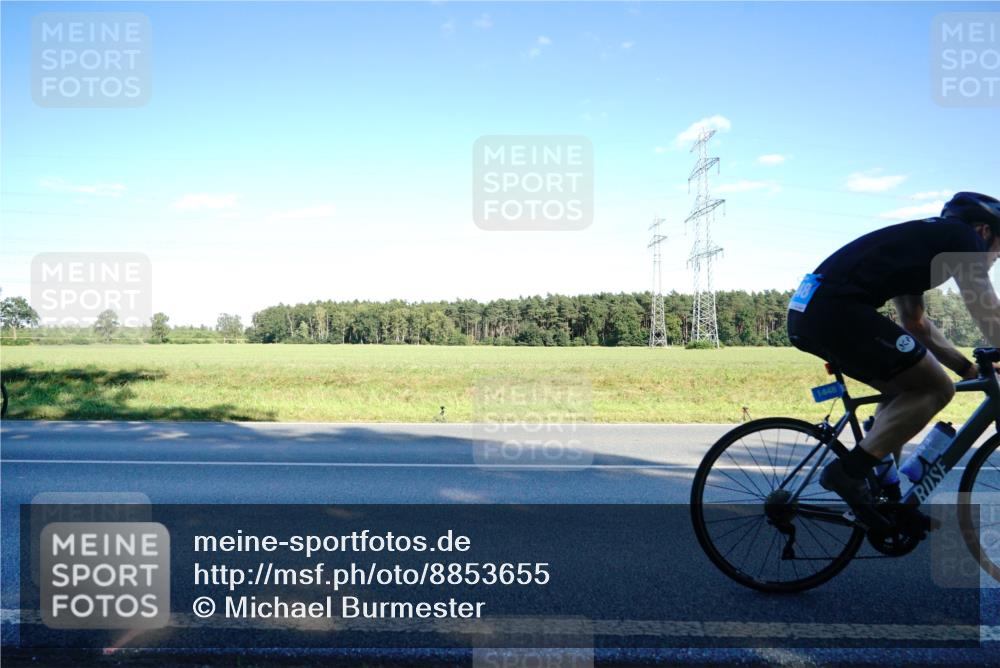 07.09.2025 - 19. Norderstedt Triathlon Michael Burmester http://msf.ph/oto/8853655 07.09.2025 16:04:39 Radfahren 534, 547, 873, 940, 949, 1410, 1448, 1577, 1620 meine-sportfotos.de