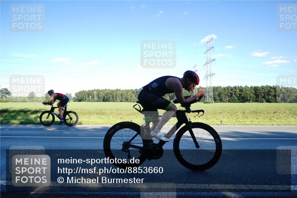 07.09.2025 - 19. Norderstedt Triathlon Michael Burmester http://msf.ph/oto/8853660 07.09.2025 16:04:40 Radfahren 534, 547, 940, 949, 1063, 1410, 1448, 1577, 1620 meine-sportfotos.de