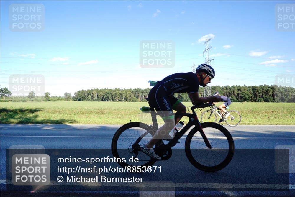 07.09.2025 - 19. Norderstedt Triathlon Michael Burmester http://msf.ph/oto/8853671 07.09.2025 16:04:46 Radfahren 376, 918, 924, 1063, 1427, 1553 meine-sportfotos.de
