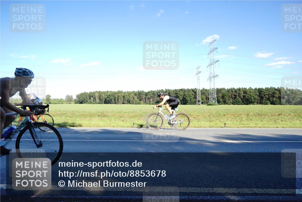 07.09.2025 - 19. Norderstedt Triathlon Michael Burmester http://msf.ph/oto/8853678 07.09.2025 16:04:48 Radfahren 376, 396, 918, 924, 1427, 1553 meine-sportfotos.de