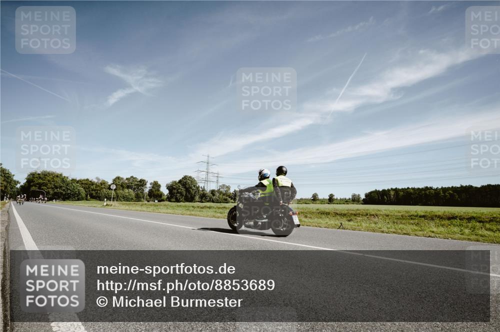 07.09.2025 - 19. Norderstedt Triathlon Michael Burmester http://msf.ph/oto/8853689 07.09.2025 11:52:45 Radfahren  meine-sportfotos.de
