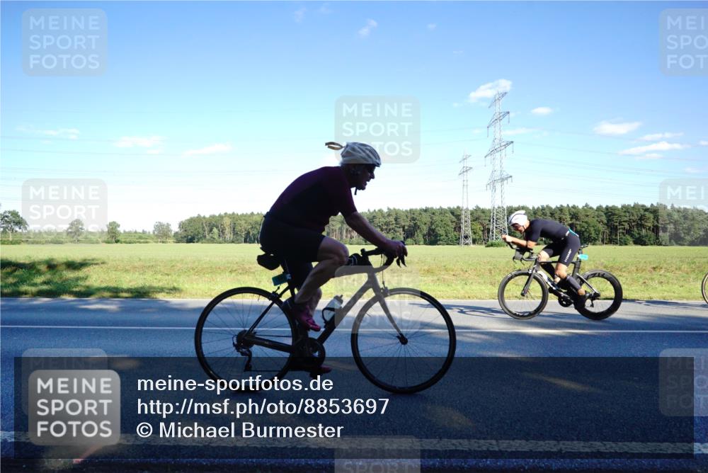 07.09.2025 - 19. Norderstedt Triathlon Michael Burmester http://msf.ph/oto/8853697 07.09.2025 16:04:58 Radfahren 1515 meine-sportfotos.de