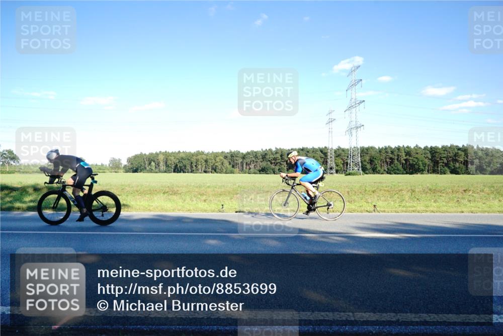 07.09.2025 - 19. Norderstedt Triathlon Michael Burmester http://msf.ph/oto/8853699 07.09.2025 16:04:58 Radfahren 1515 meine-sportfotos.de