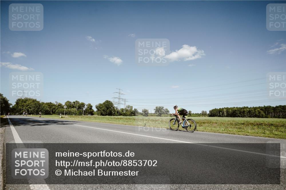 07.09.2025 - 19. Norderstedt Triathlon Michael Burmester http://msf.ph/oto/8853702 07.09.2025 14:49:51 Radfahren  meine-sportfotos.de