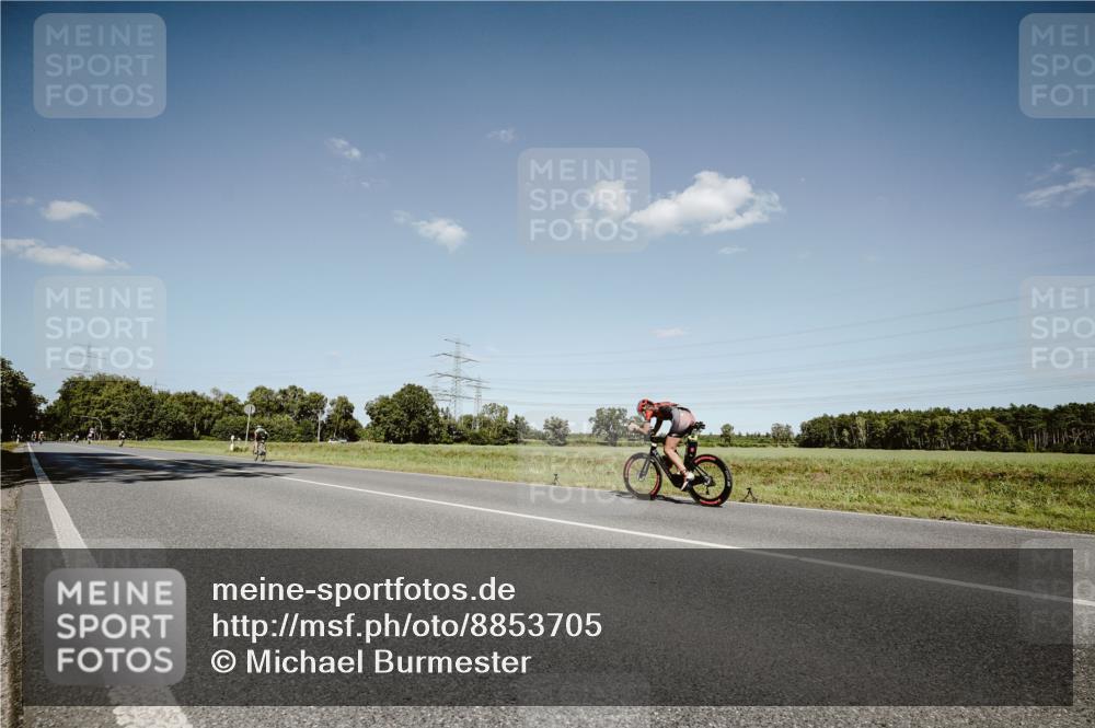 07.09.2025 - 19. Norderstedt Triathlon Michael Burmester http://msf.ph/oto/8853705 07.09.2025 14:49:54 Radfahren  meine-sportfotos.de