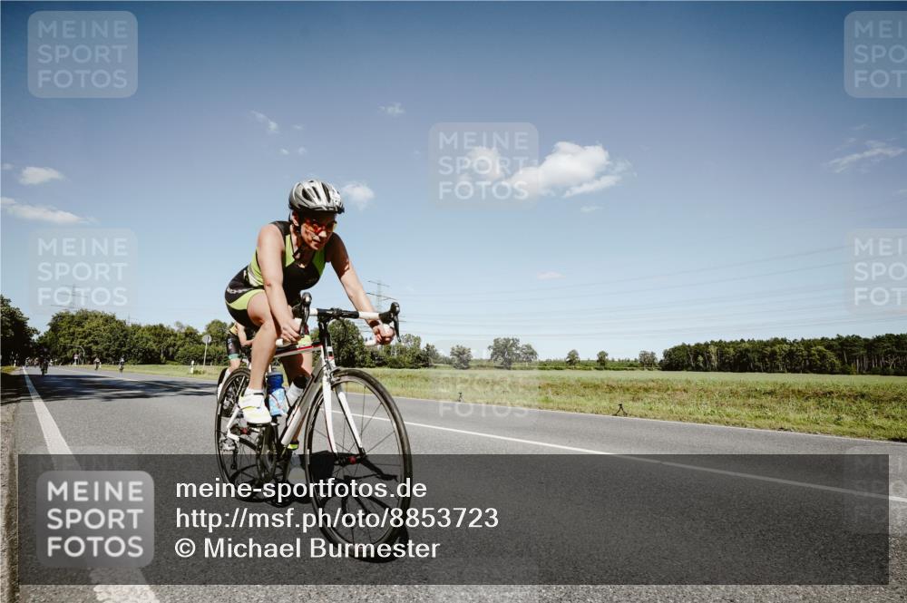 07.09.2025 - 19. Norderstedt Triathlon Michael Burmester http://msf.ph/oto/8853723 07.09.2025 14:50:13 Radfahren 1422, 1506 meine-sportfotos.de